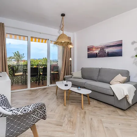 Seaview Solymar Γιαβέα